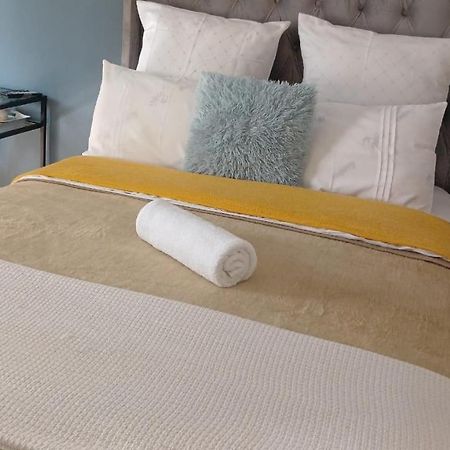 South Serene Guest House Midrand Eksteriør billede