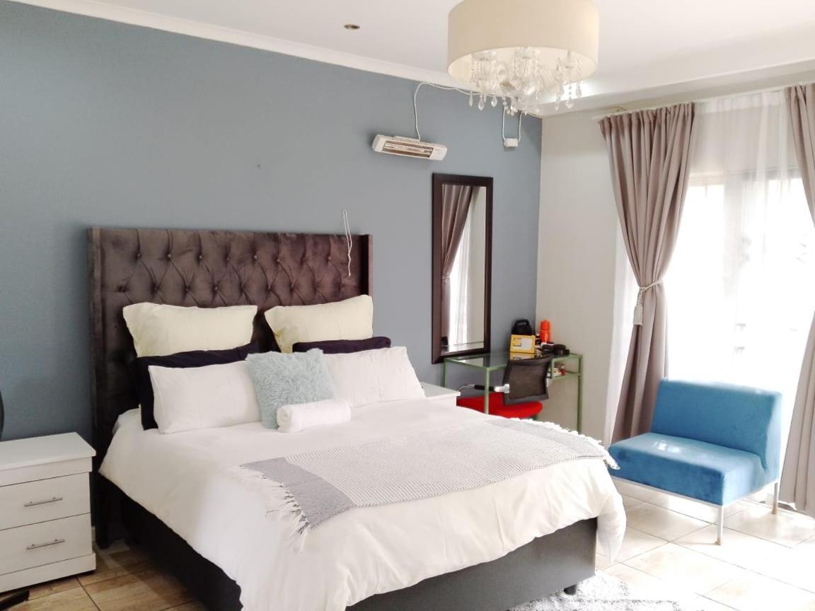 South Serene Guest House Midrand Eksteriør billede