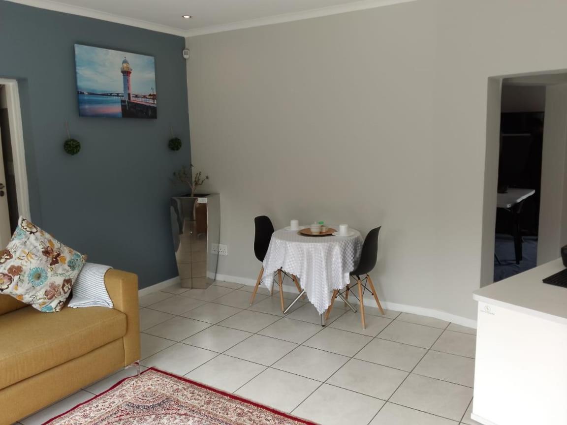 South Serene Guest House Midrand Eksteriør billede